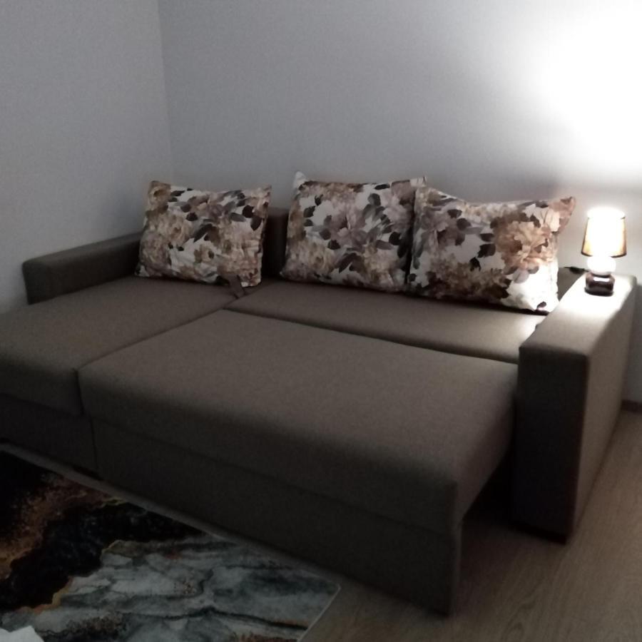 Apartamento Rebecca Tîrgu Ocna Exterior foto