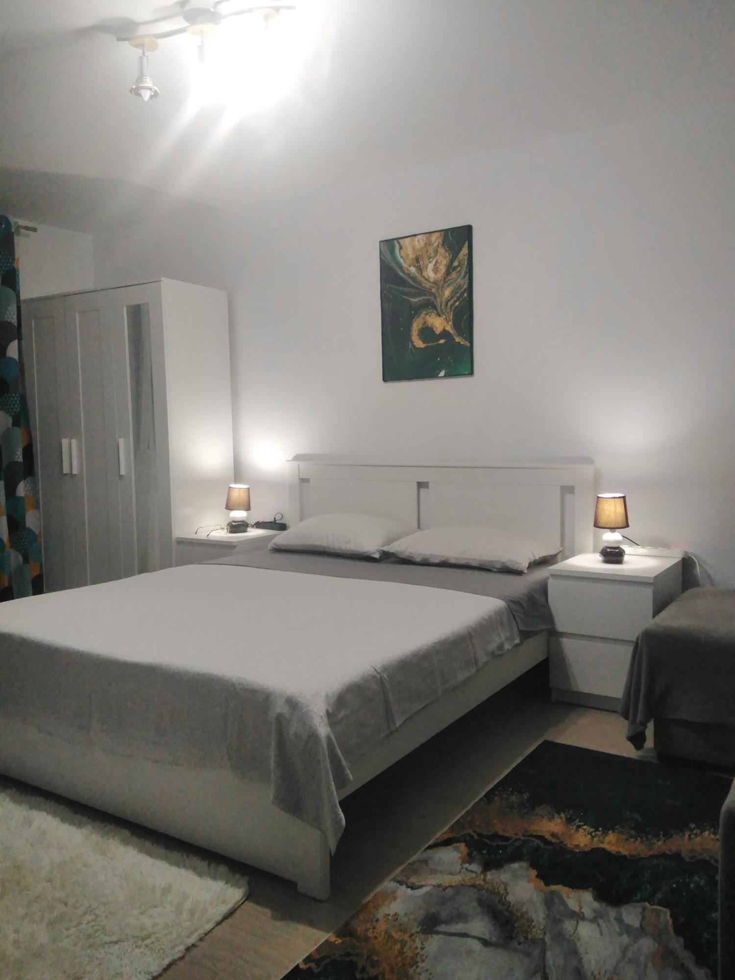 Apartamento Rebecca Tîrgu Ocna Exterior foto