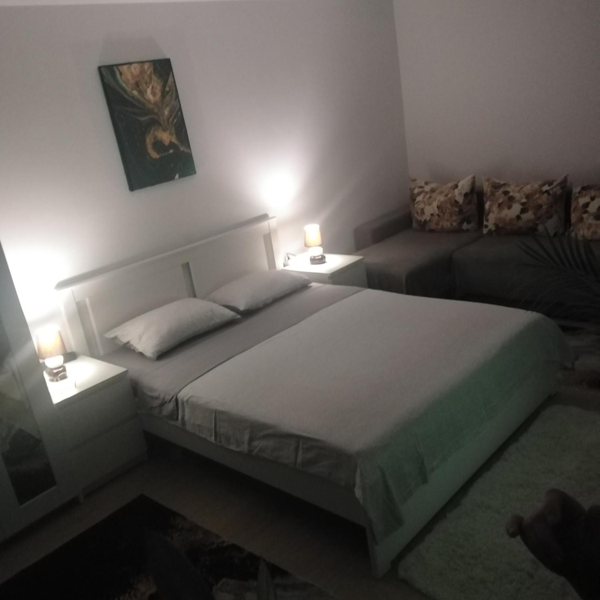 Apartamento Rebecca Tîrgu Ocna Exterior foto