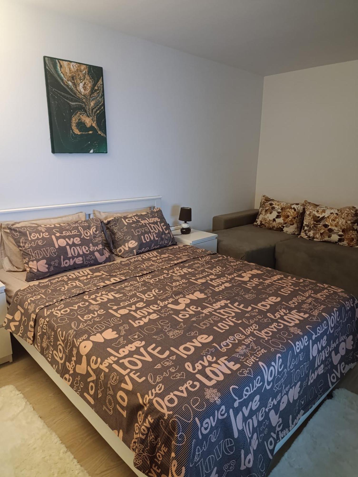 Apartamento Rebecca Tîrgu Ocna Exterior foto